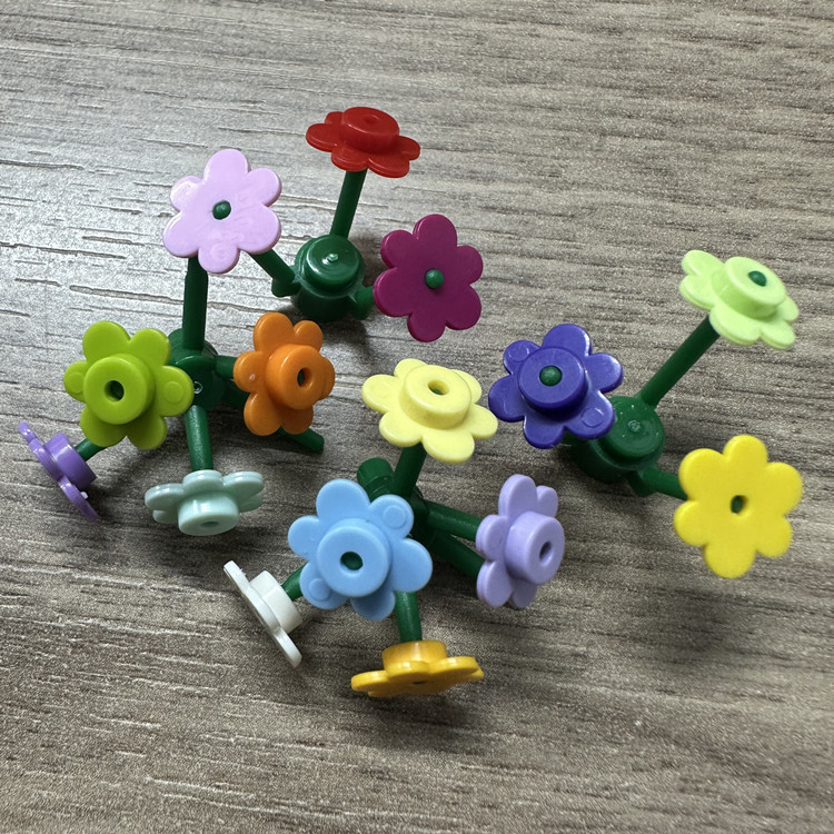 50-1000pcs Small Flower 3742 B - Kids Toys Brands review and price
